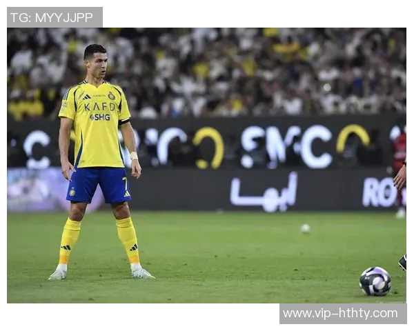 C罗将FIFA最佳投票权交给B席展现队长风范