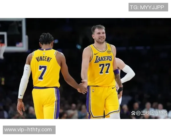 阿里纳斯：湖人若用里夫斯续约将导致球队未来十年停滞不前