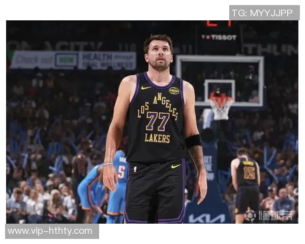 东契奇全明星出战仍待确认腿筋伤势复杂但伤情不重